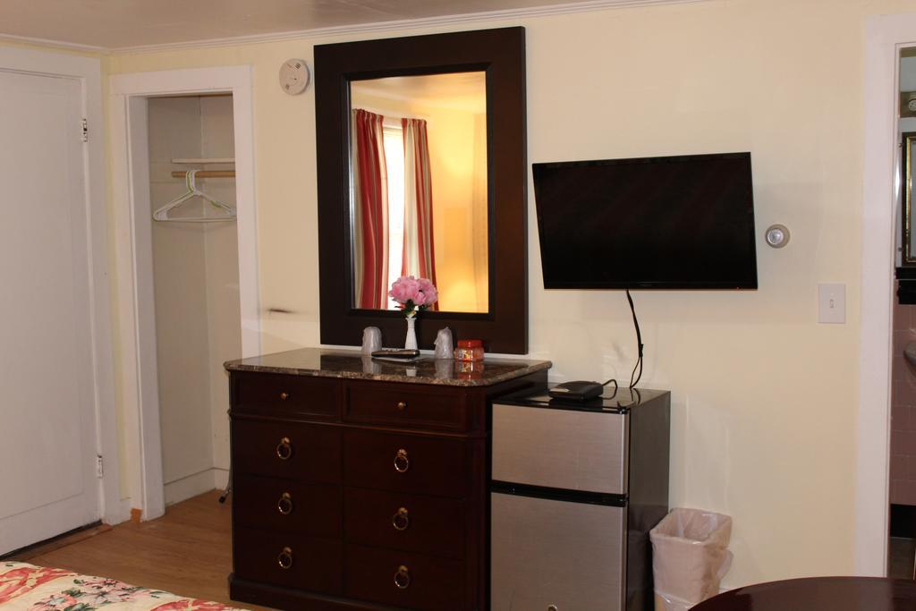 המפטון Royale Coach Motor Lodge מראה חיצוני תמונה